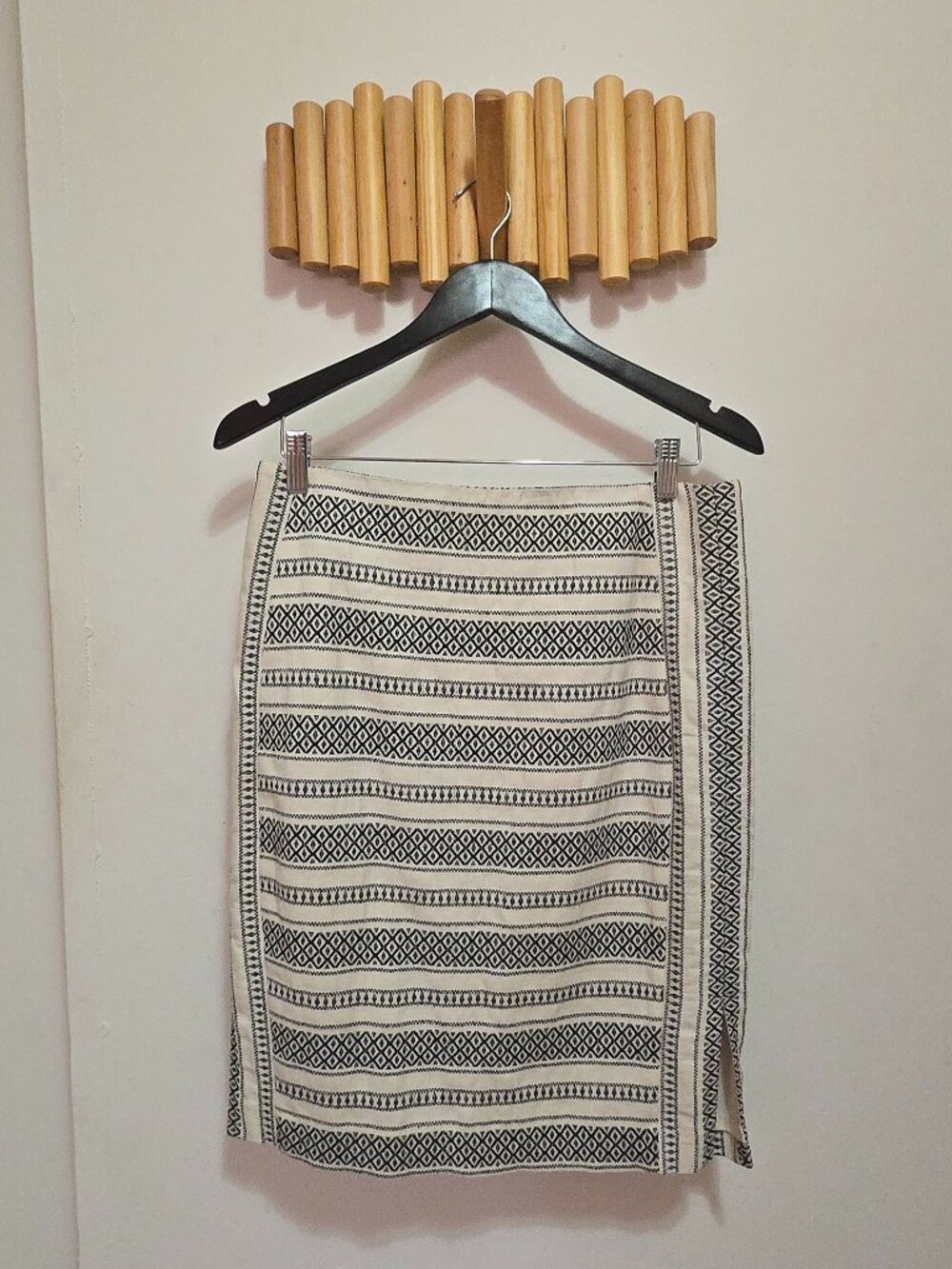 LOFT Black Ivory Geometric Print Cotton Skirt Size 8